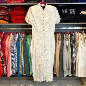 D.B.Y. White back zipper closure button front short sleeve dress size 5